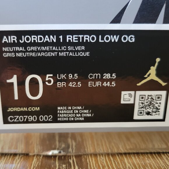 Air Jordan 1 Retro Low OG | Neutral Grey/Metallic Silver | Size 10.5 | New - Picture 2 of 12